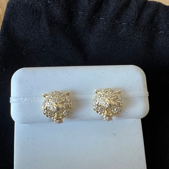 Moissanite Tiger Head Earrings .28 CTW, VVS D Color – 925 Silver, gold plated - Picture 1 of 7
